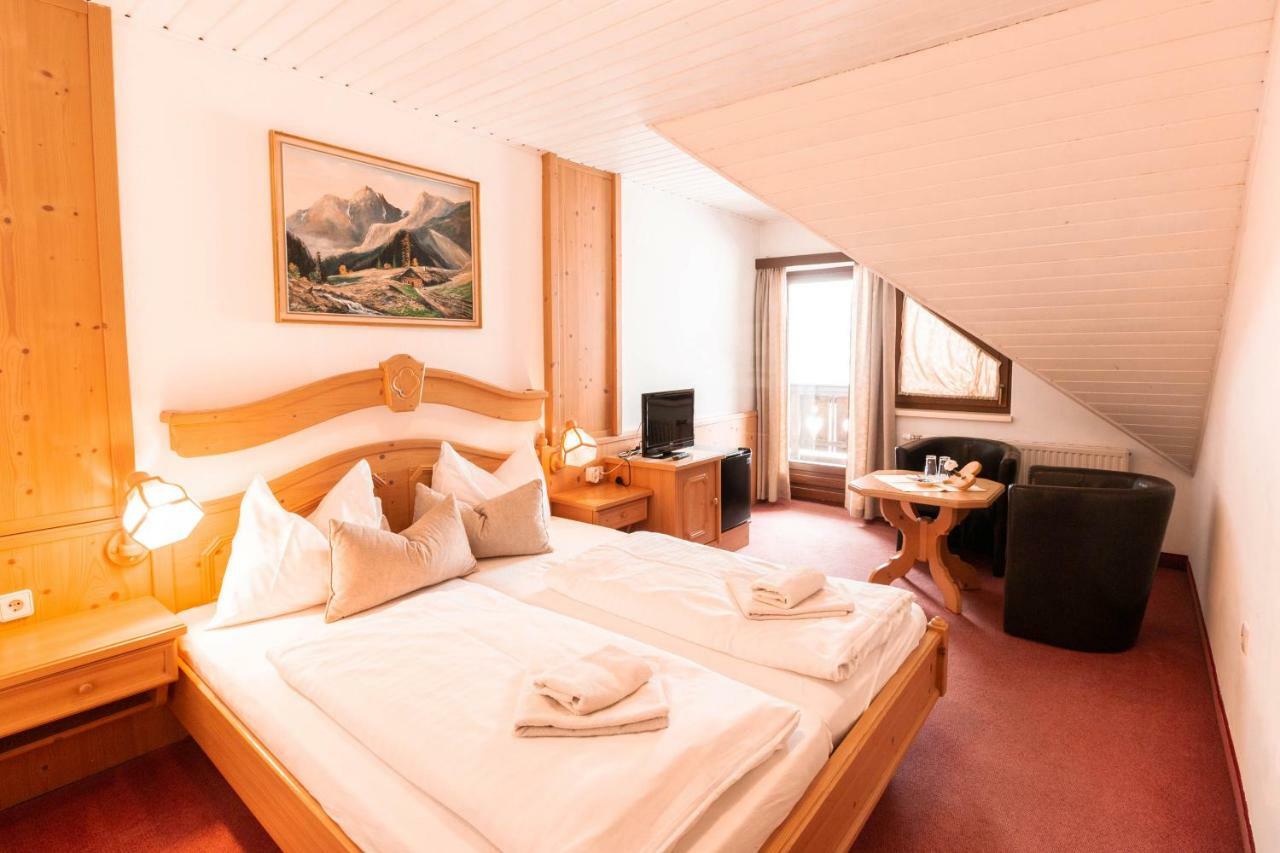 Landhotel - Apartments Bauer Hintergöriach Esterno foto